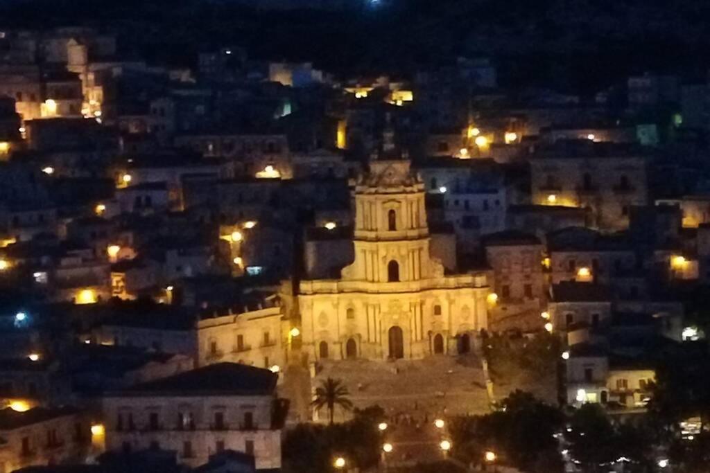 Terrazza Con Vista 'Casa Ziicedda' Villa Modica Exterior photo