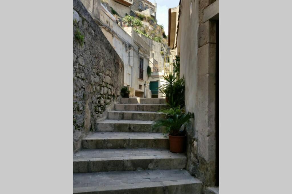 Terrazza Con Vista 'Casa Ziicedda' Villa Modica Exterior photo